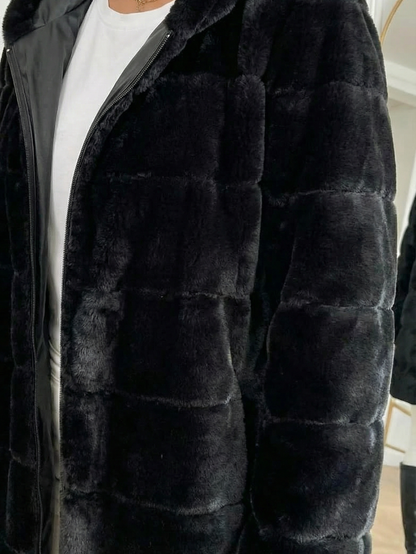 Manteau Fausse Fourrure Luxe à Capuche – Noir Intemporel